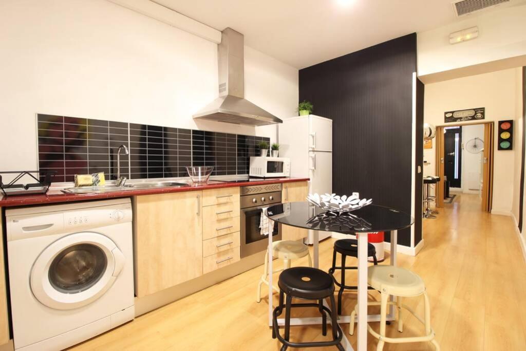 Centrico Apartamento Estilo Pop-Art By Batuecas Madrid Exterior photo