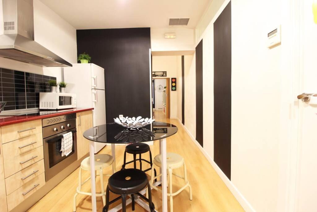 Centrico Apartamento Estilo Pop-Art By Batuecas Madrid Exterior photo